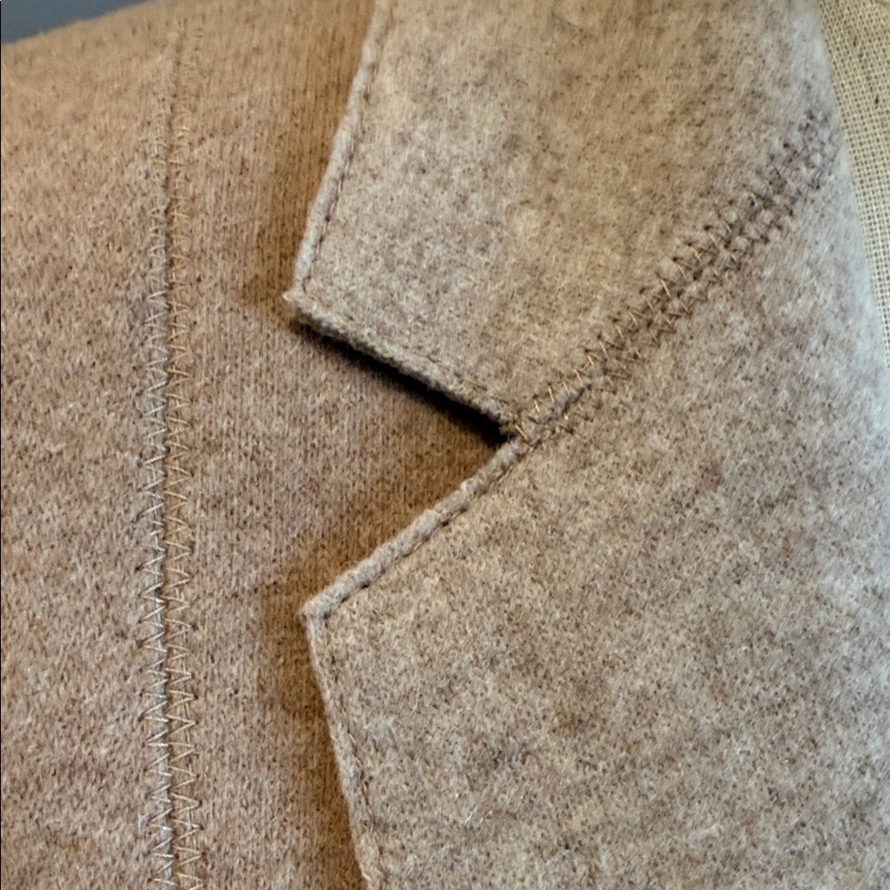 MaxMara NWT Virgin Wool Beige Blazer NWT Classic Tailored Jacket Size 10 - Picture 5 of 8